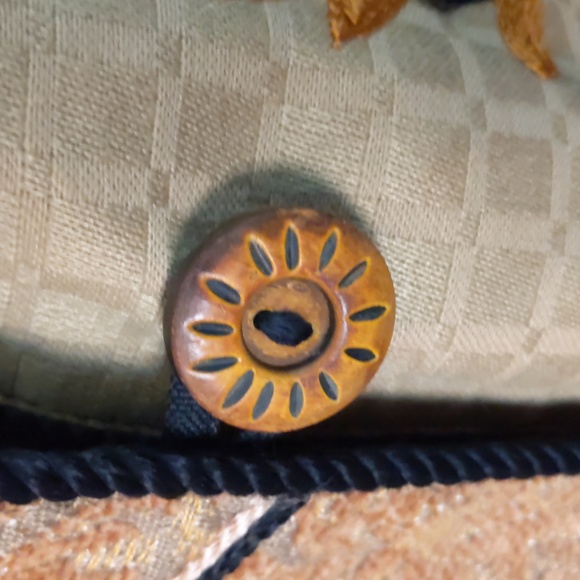 ALLURE* vintage Brocade embroidered lined long sleeve wood button jacket - Picture 7 of 13